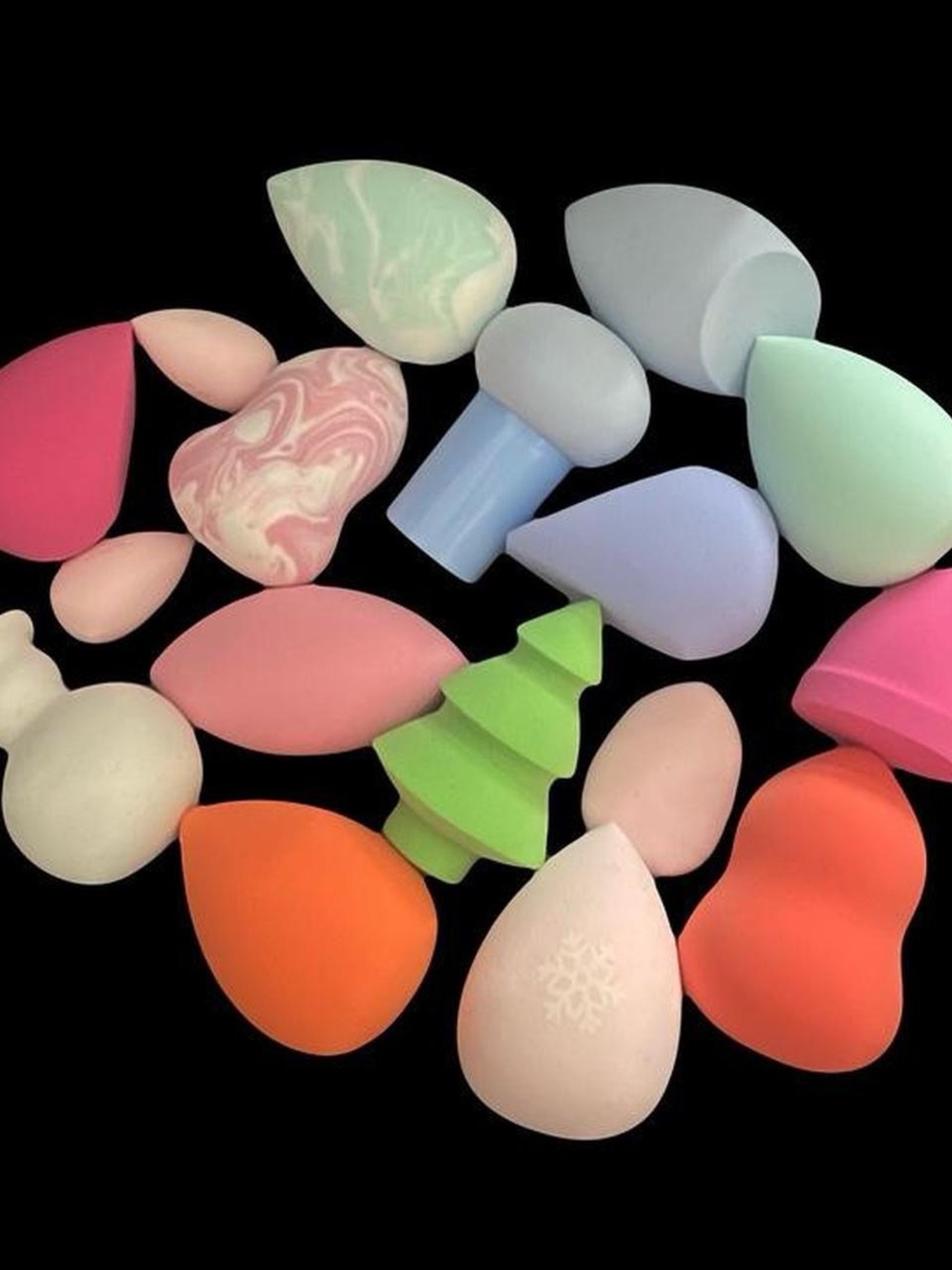 Pack of 17 Target Multicolor Assorted Makeup Sponges and Blenders